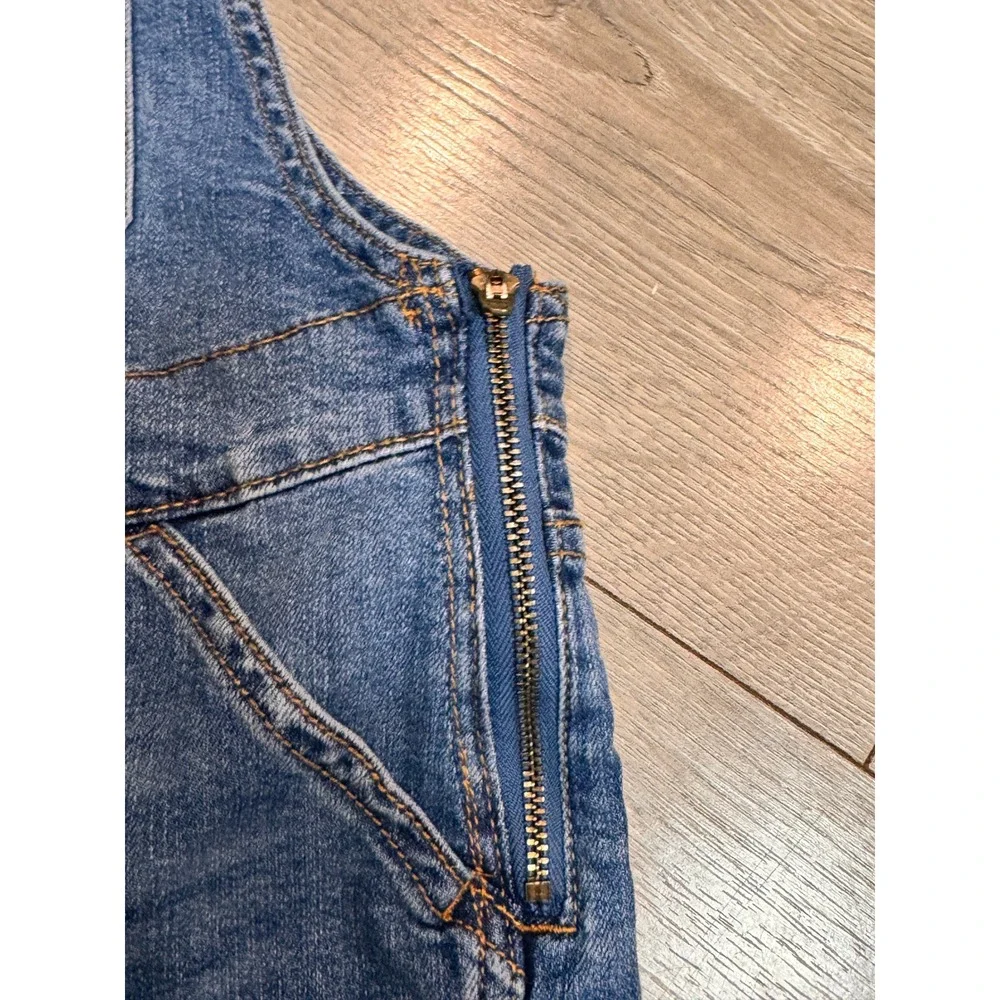 OshKosh B'gosh Girls Denim Overalls Blue Jeans Size 8 Adjustable Straps‎ Raw Hem